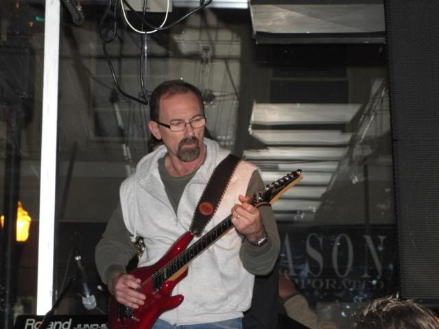 IMAGE: http://i195.photobucket.com/albums/z264/jackvan2001/IMG_0403_1600x1200.jpg