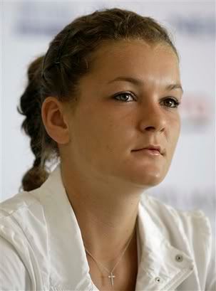 radwanska Strapped-up Williams thrashes Radwanska |ews-BF1