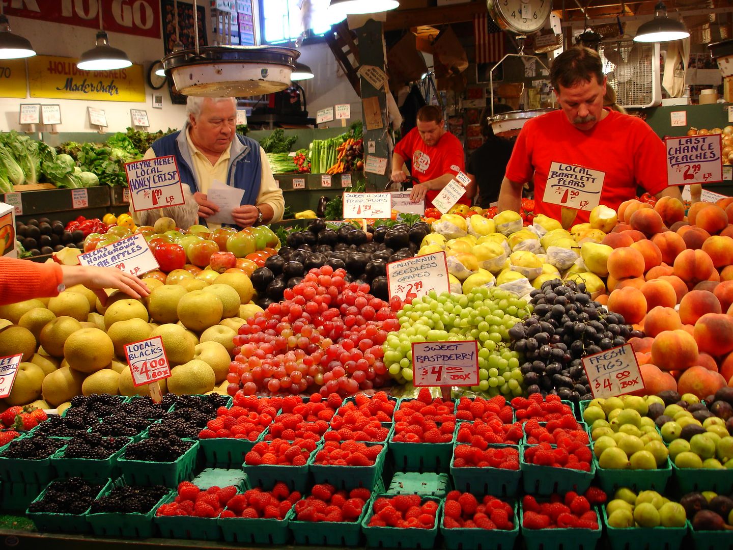 42 Produce Stand at Pike's Market 1