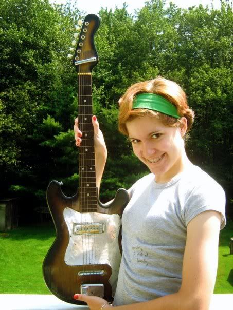 re: Any guitar enthusiasts?
