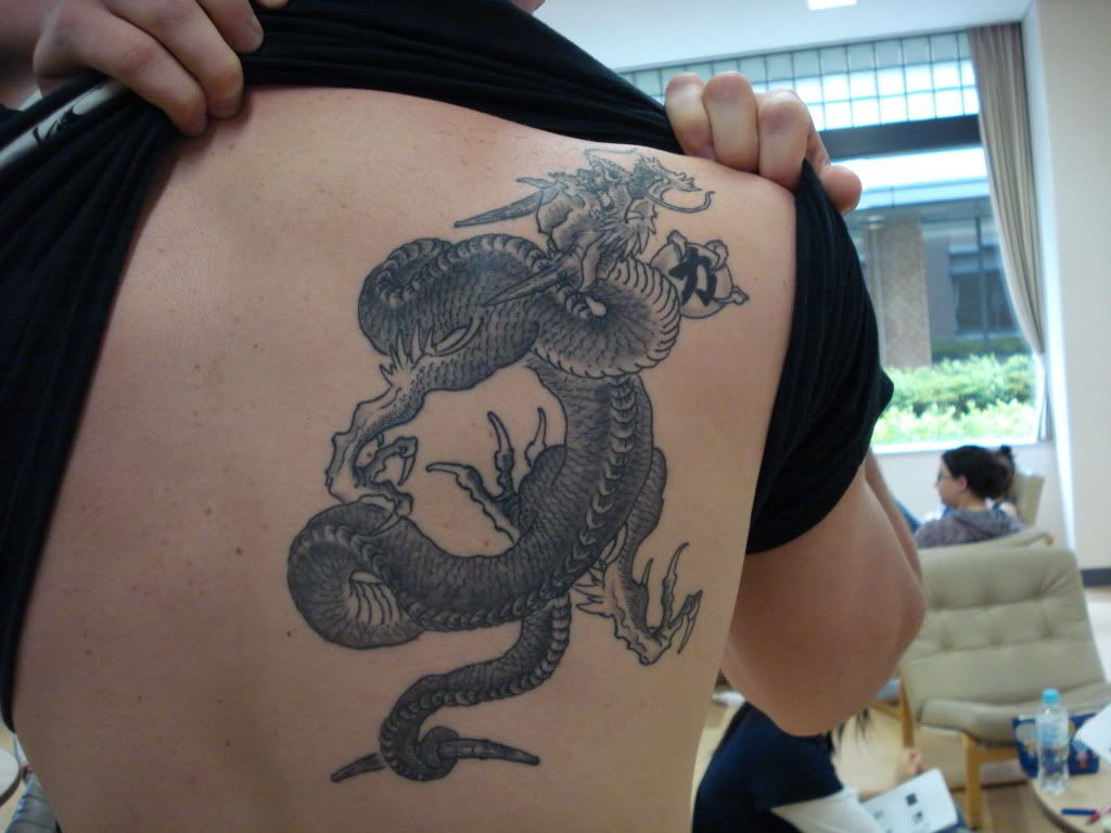 Another piece of Japanese artwork on a KGU exchange student. title=